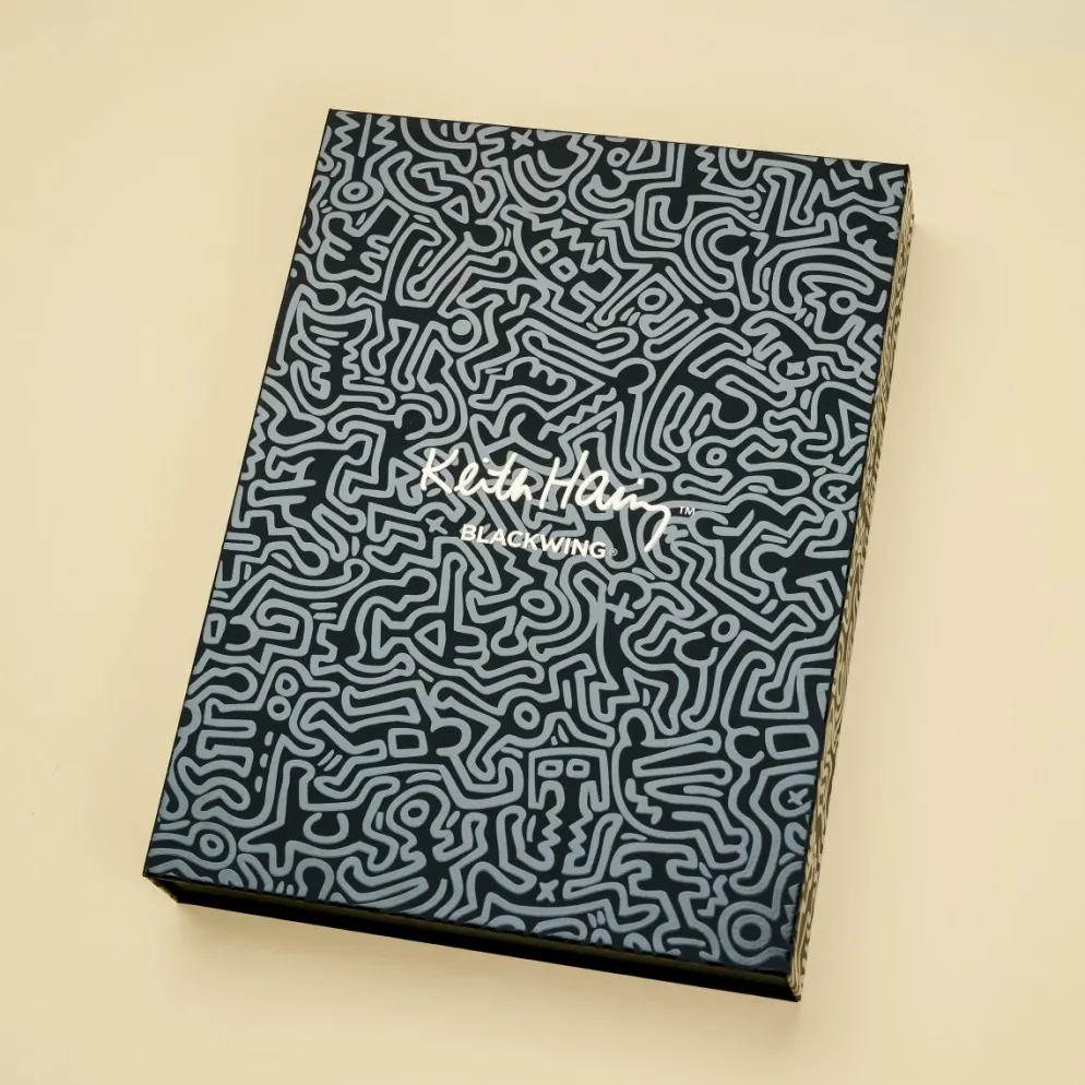 Blackwing Volume 292 Gift Set – Keith Haring “Smiling Heart” Edition
