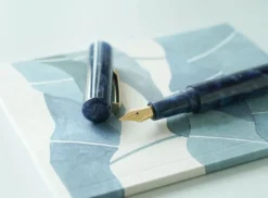 Hightide Attache Marbled Fountain Pen