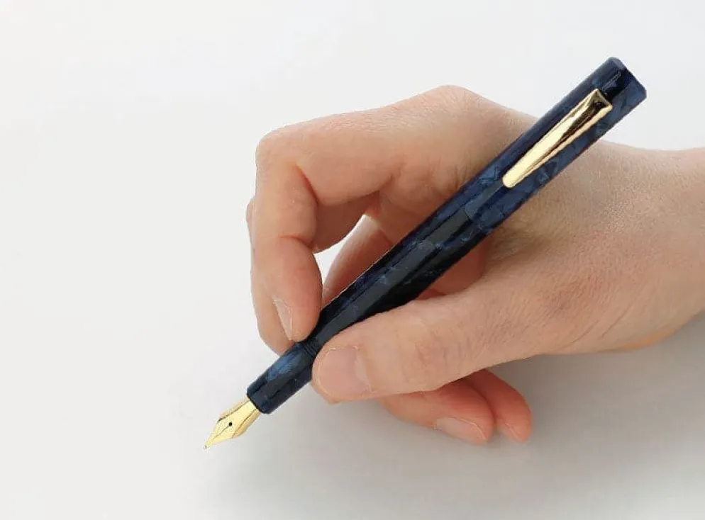 Hightide Attache Marbled Fountain Pen