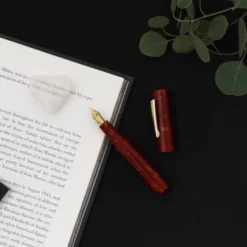Hightide Attache Marbled Fountain Pen