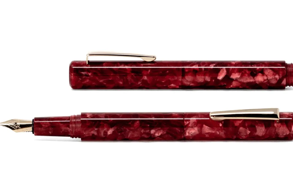 Hightide Attache Marbled Fountain Pen