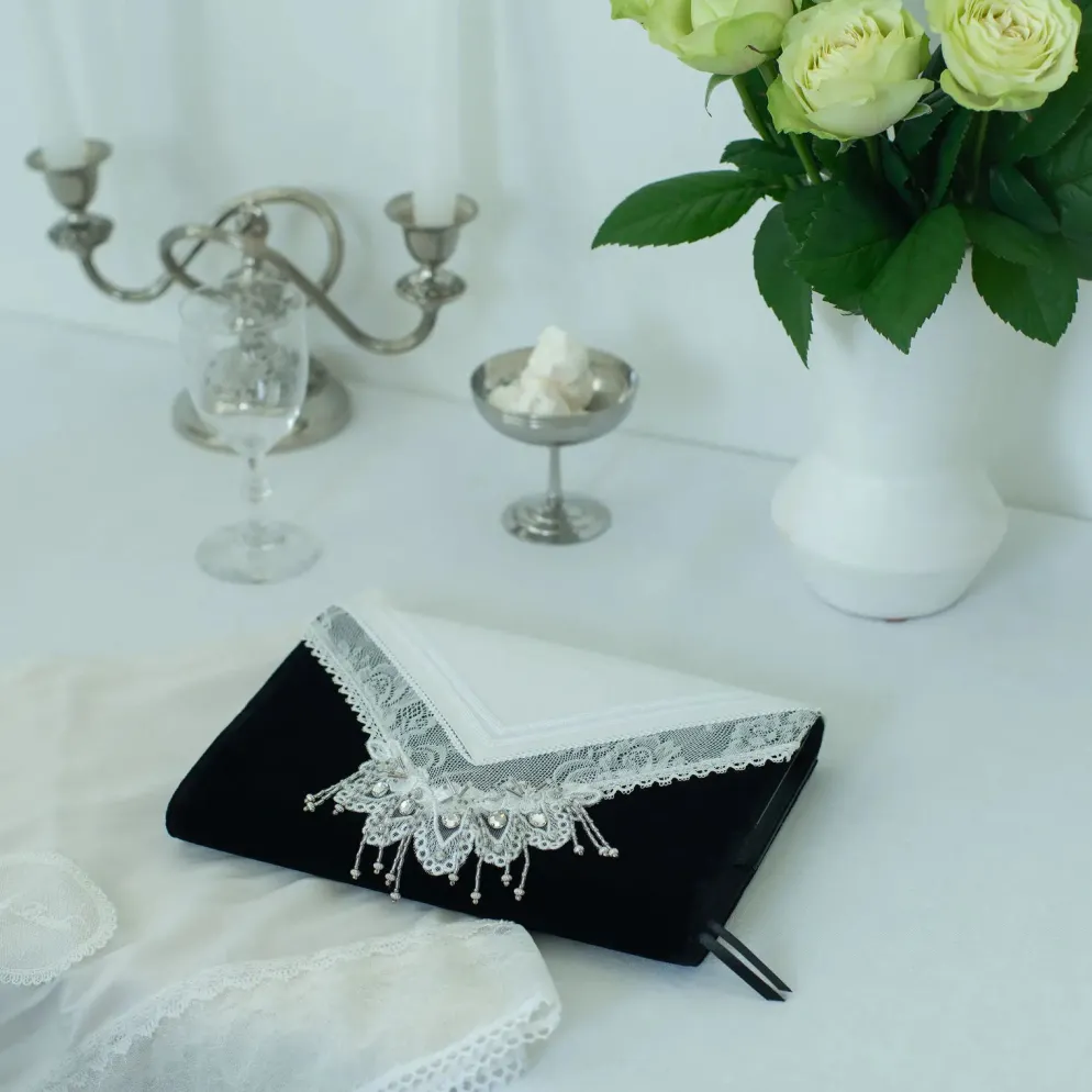 Hobonichi 2027 A5 Cousin Cover: tanakadaisuke - White Handkerchief Diary