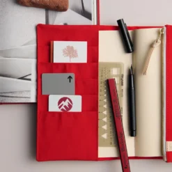 Hobonichi A5 Cousin Cover: Tragen - Red