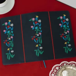 Hobonichi 2027 A5 Cousin Cover: Yoshie Watanabe - Petit Bloom
