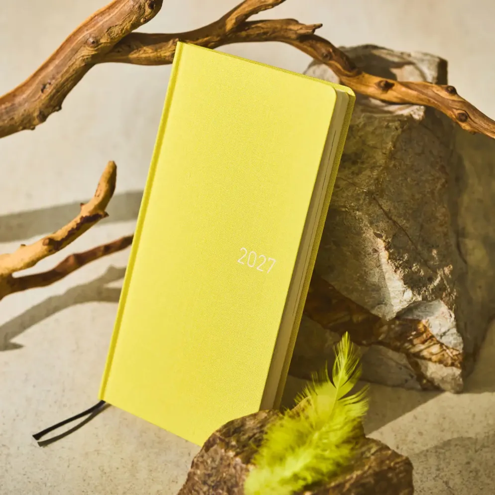 Hobonichi 2027 Weeks Mega: Colors - Canaria Yellow
