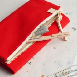 Hobonichi Weeks Planner Cover: Tragen - Red