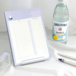 Iconic Daily Planner Memo Pad