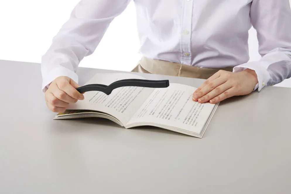 Kokuyo Paperweight Book Companion