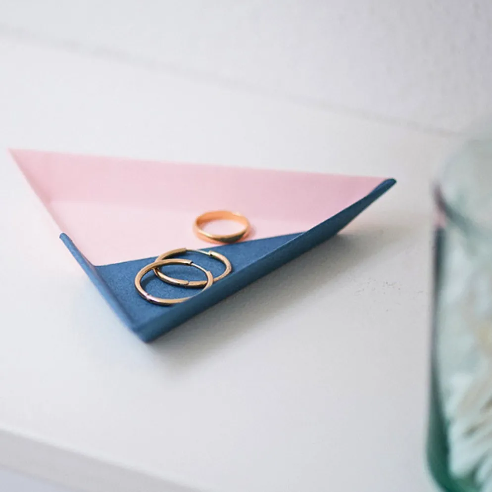 Sikigu Two Tone Paper Tray – Water-Resistant Desk Organiser