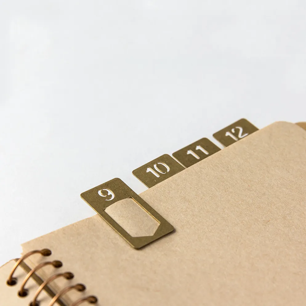 TRAVELER'S Company Brass Number Clips – Set of 12